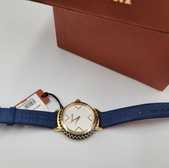 Watch - Picture 4 of 5